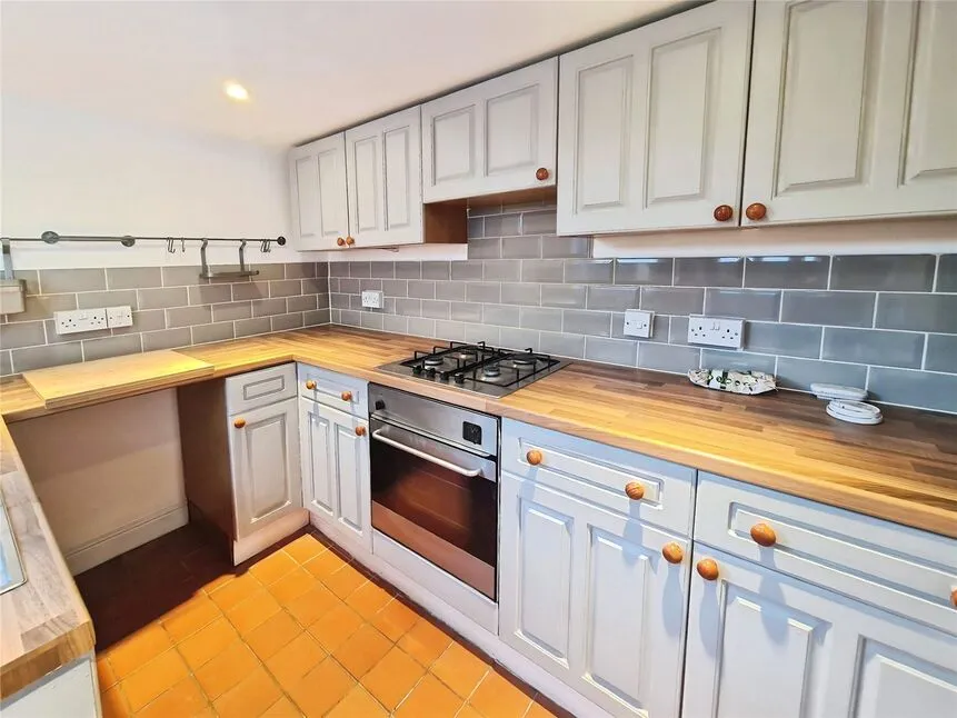 Dibles Road, Warsash, SO31, photo 3