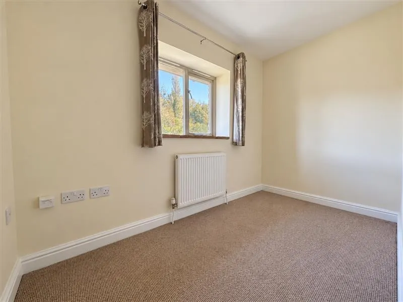 Canons Court Mews, GL12, photo 6