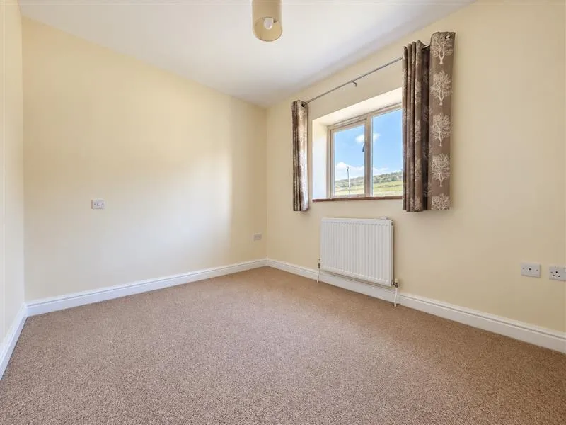 Canons Court Mews, GL12, photo 5