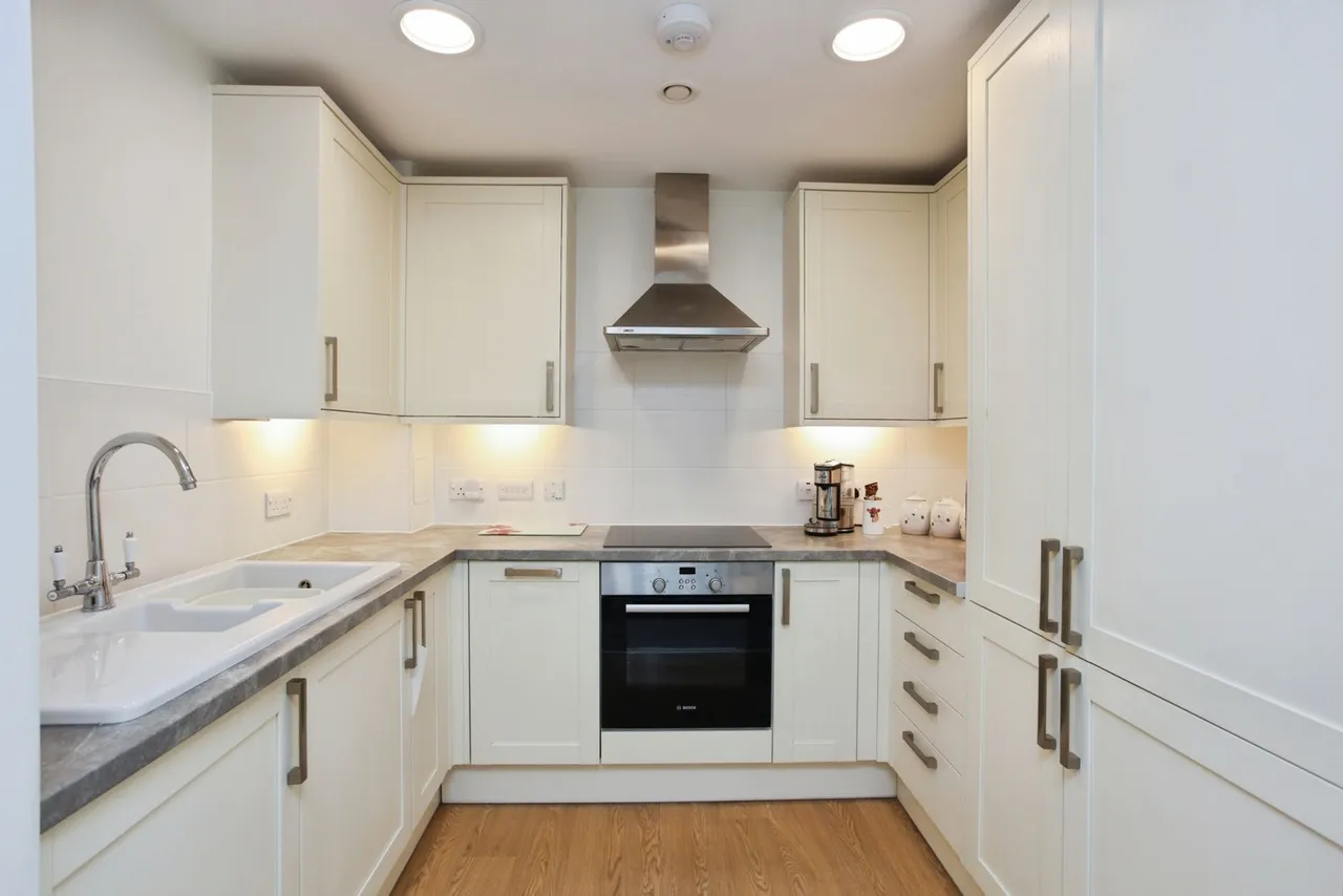 Tudeley Lane, Tonbridge, TN11, photo 4
