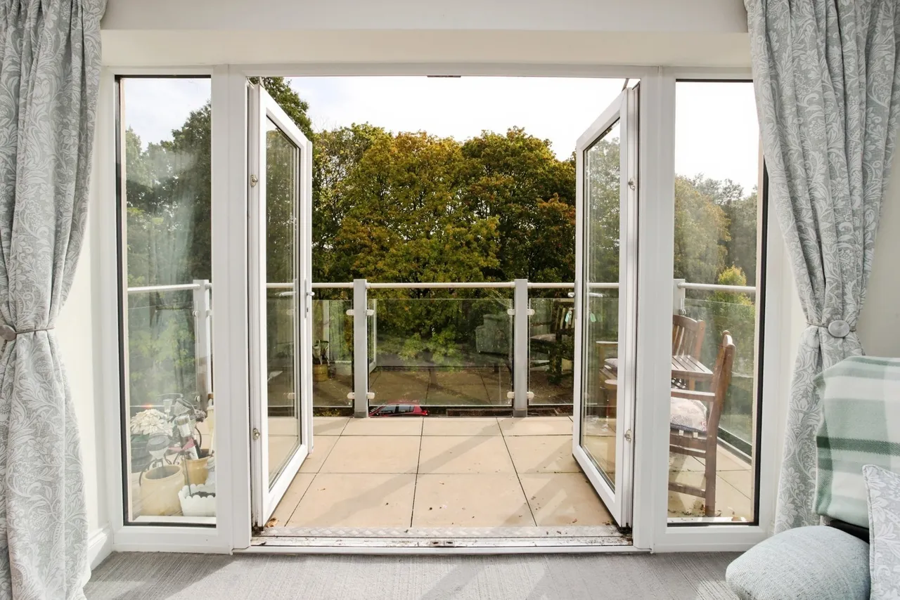 Tudeley Lane, Tonbridge, TN11, photo 8
