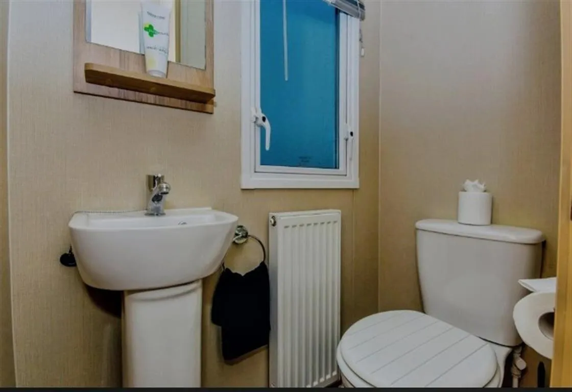 Sleaford Road, Tattershall, Lincoln, photo 9