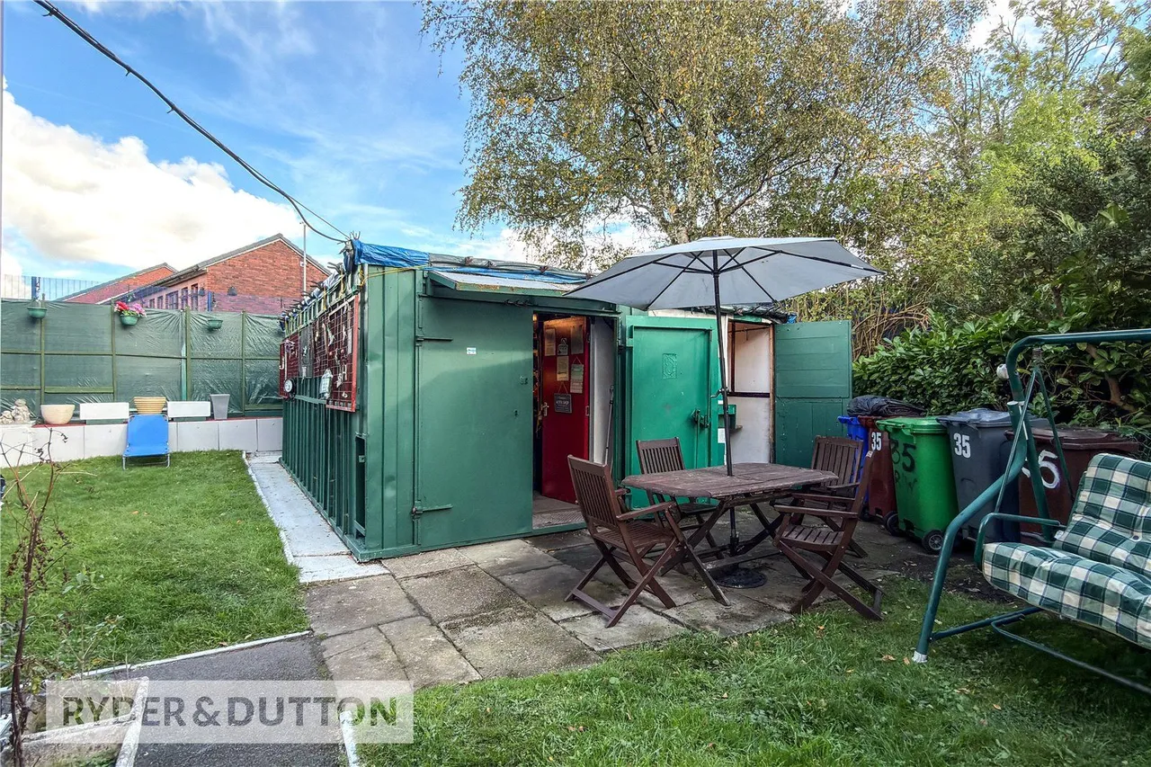 Broadway, New Moston, M40, photo 18