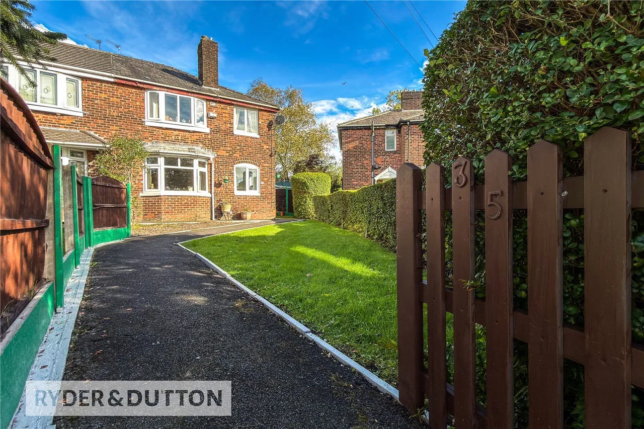 3 bed house for sale, Broadway, New Moston, M40