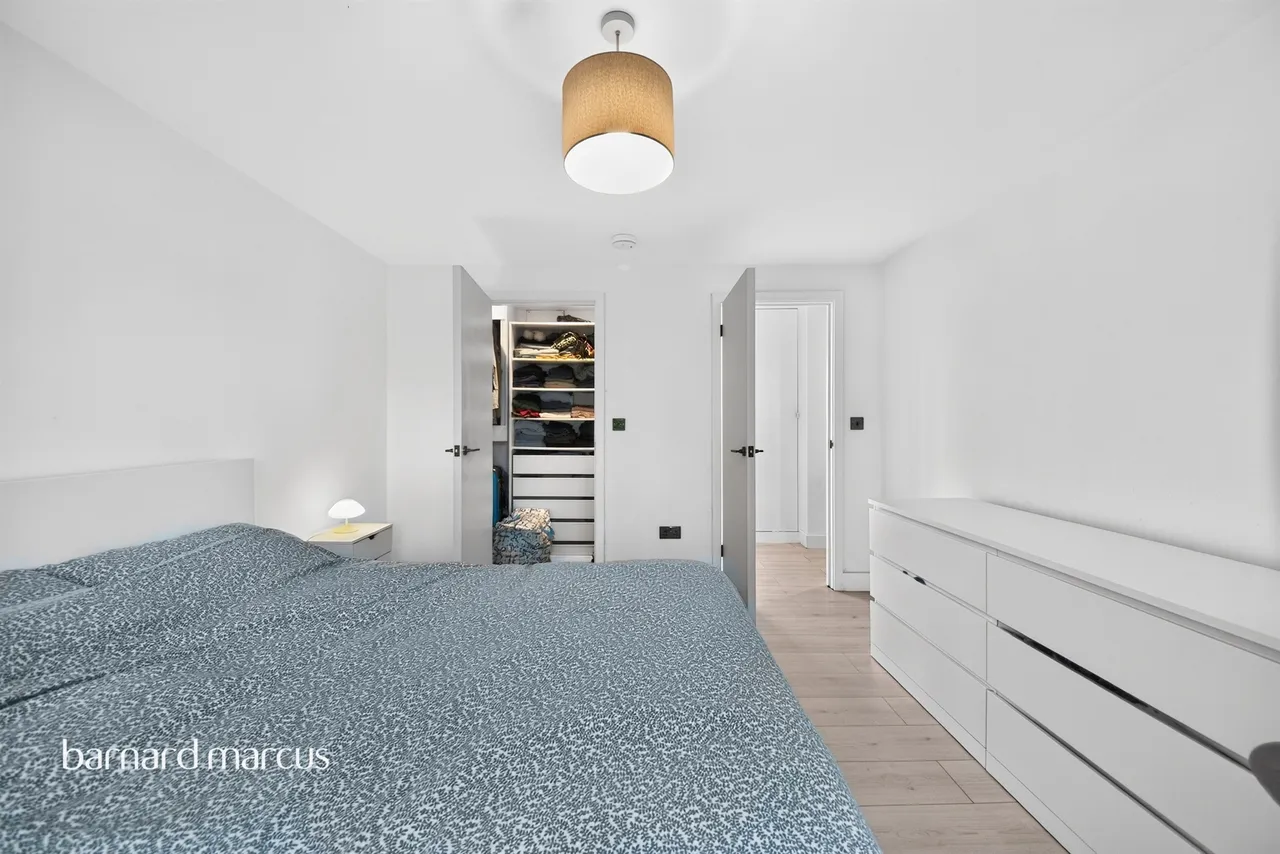 Friern Park, London, N12, photo 12