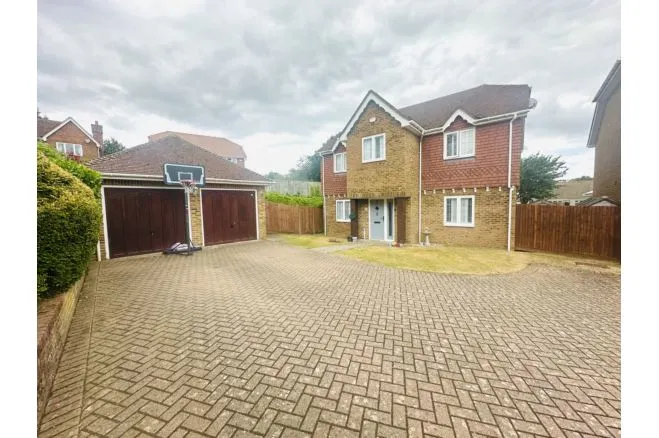 Dental Close, Sittingbourne, ME10, photo 2
