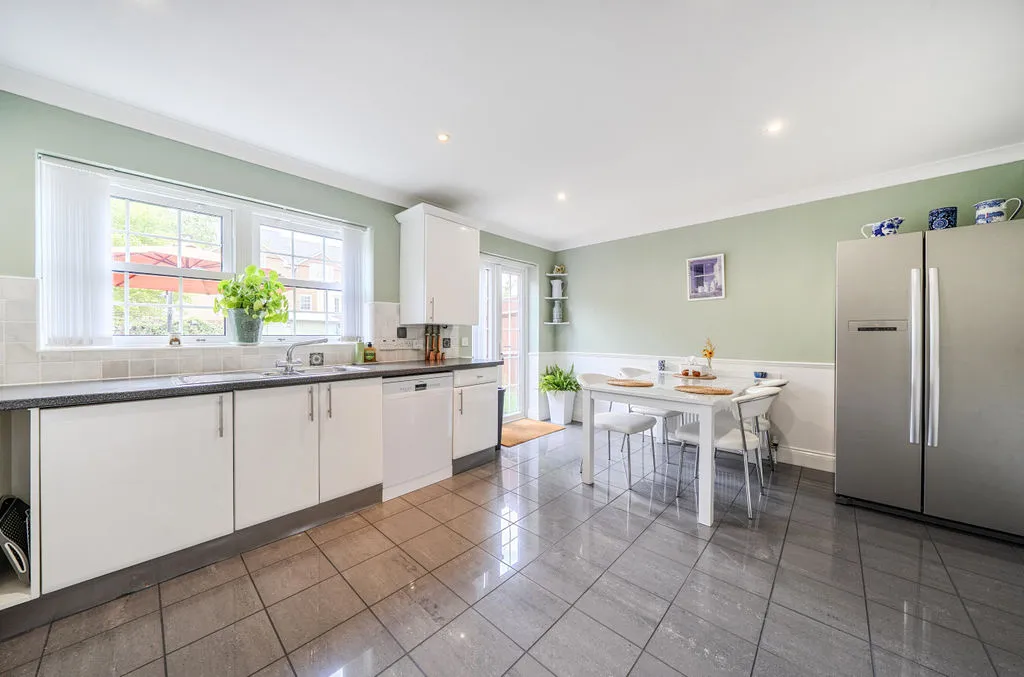 Wyndhurst Close, South Croydon CR2 6EP, photo 10