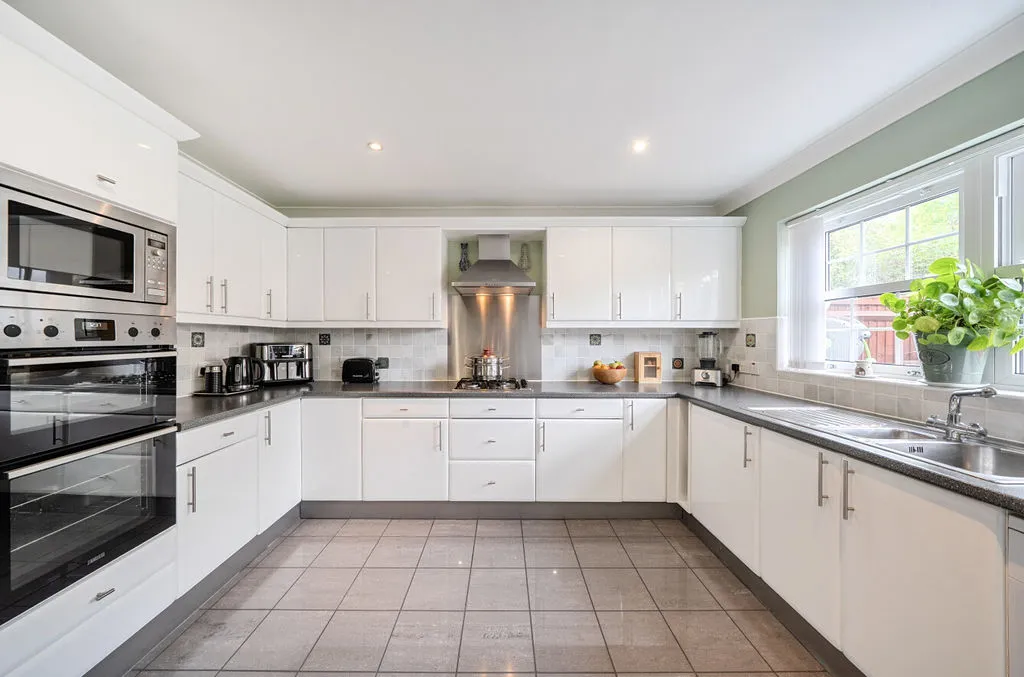 Wyndhurst Close, South Croydon CR2 6EP, photo 6