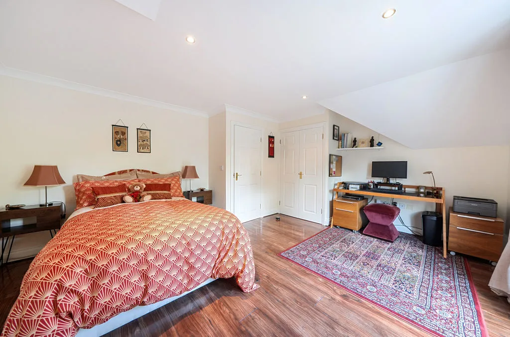 Wyndhurst Close, South Croydon CR2 6EP, photo 15