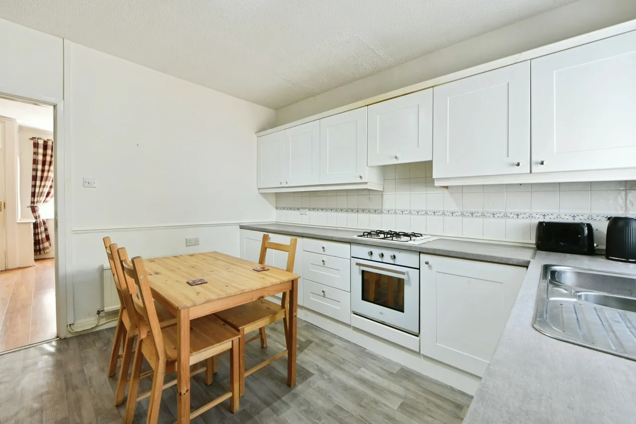 Montagu Street, Compstall, Stockport, Greater Manchester, SK6, photo 8