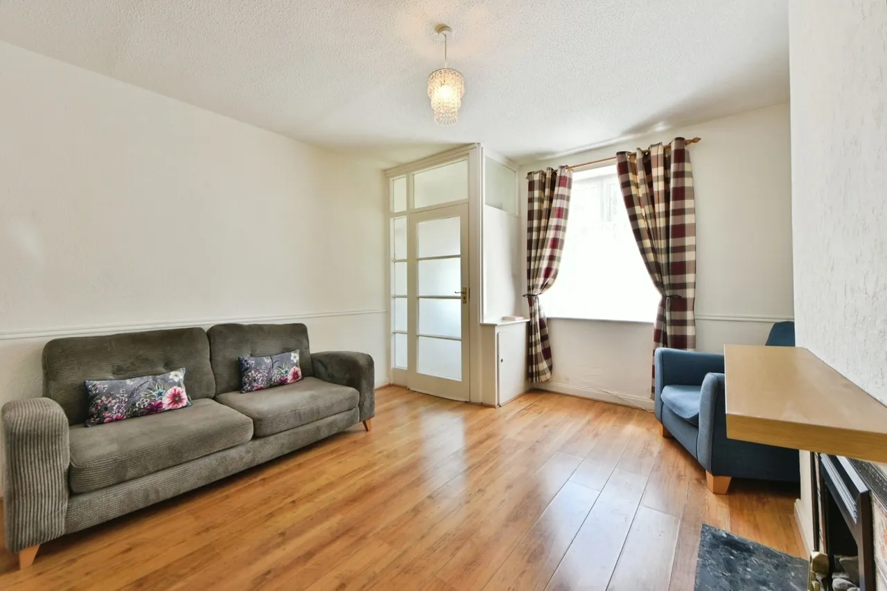 Montagu Street, Compstall, Stockport, Greater Manchester, SK6, photo 3