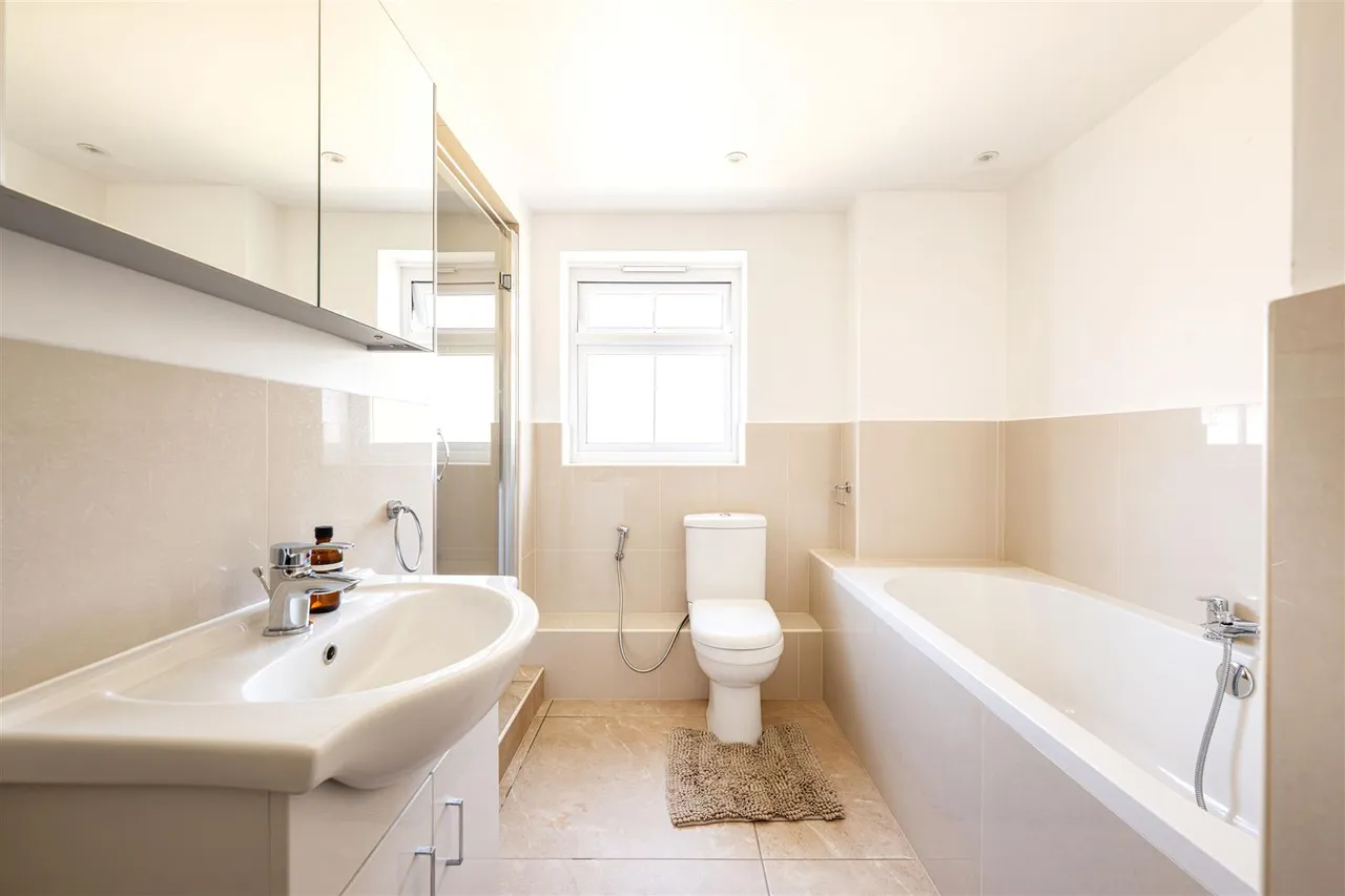 Cavendish Place, Mapesbury, London, NW2 4DQ, photo 10