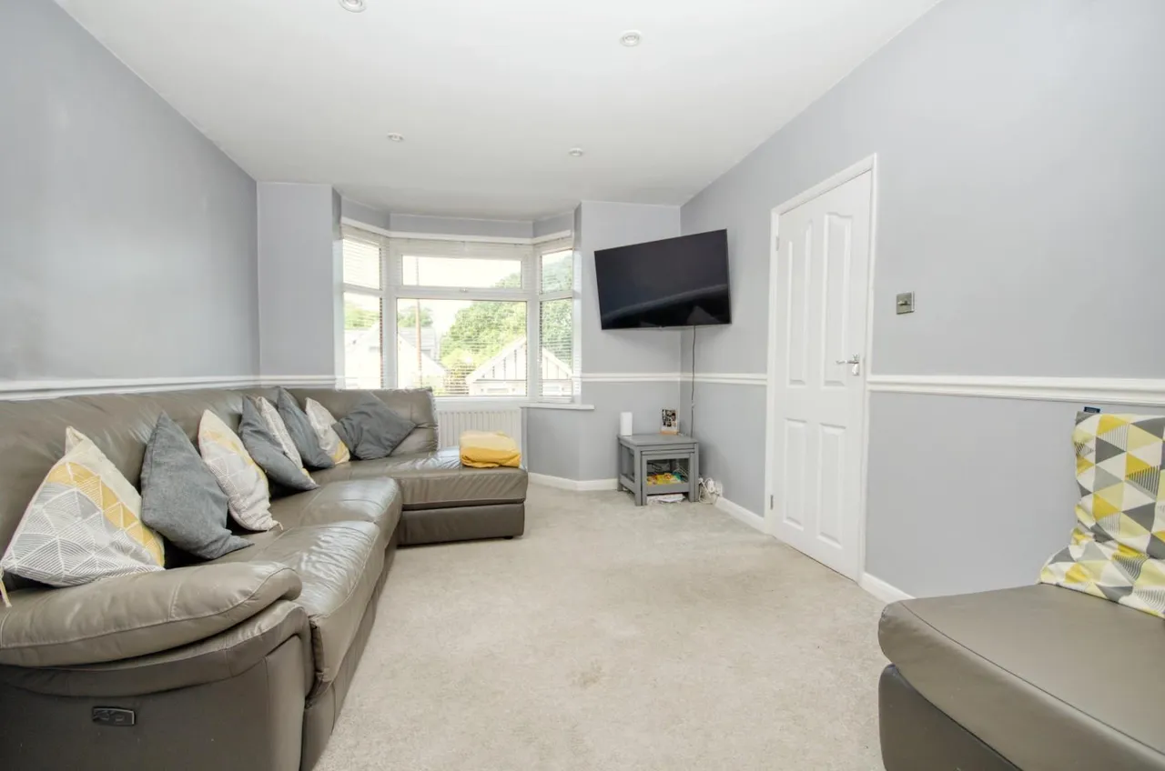 Woodmill Lane, Southampton, SO18 2PB, photo 2