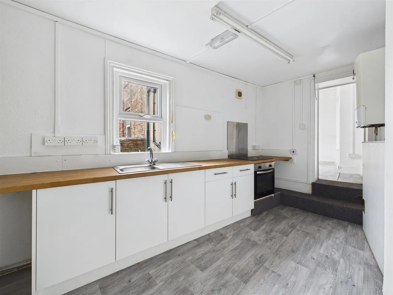Albemarle Crescent, Scarborough YO11 1XX, photo 14