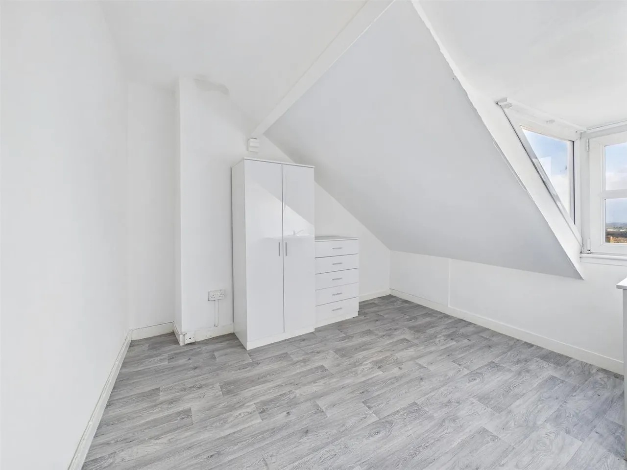 Albemarle Crescent, Scarborough YO11 1XX, photo 4