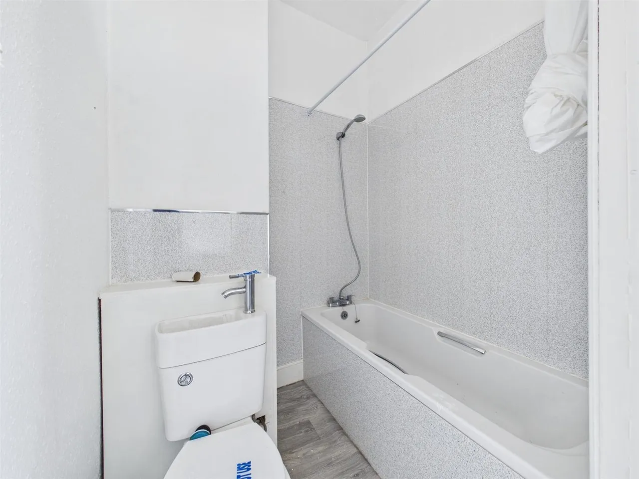Albemarle Crescent, Scarborough YO11 1XX, photo 10