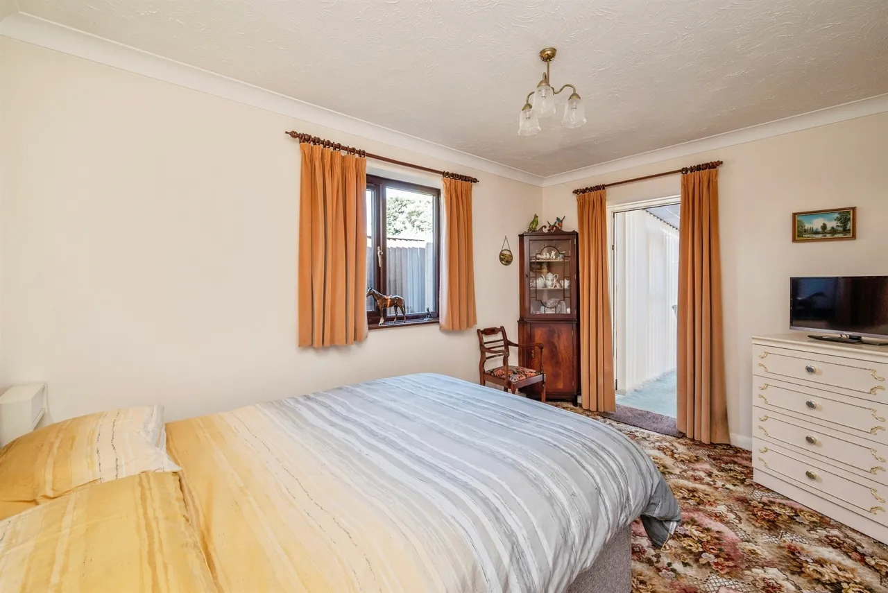 Main Road, Ormesby, Great Yarmouth, photo 11
