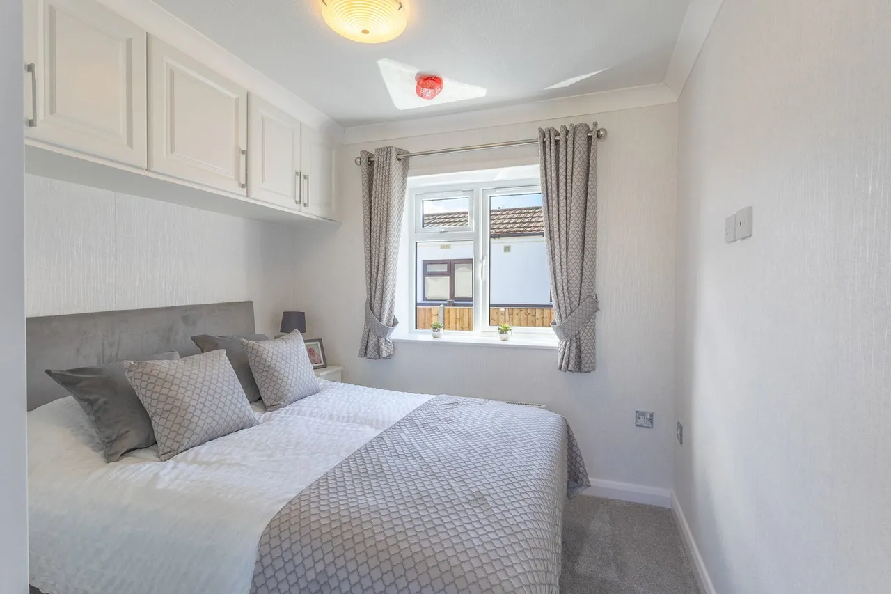 Weybridge Road, Weybridge Park, photo 8