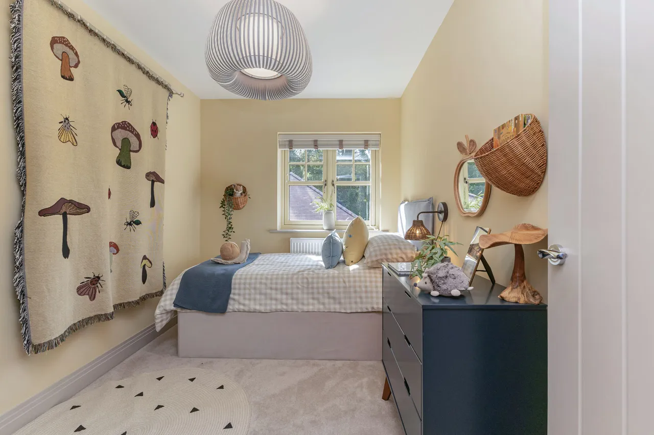 The Aspen, Headley Chase, KT18, photo 13