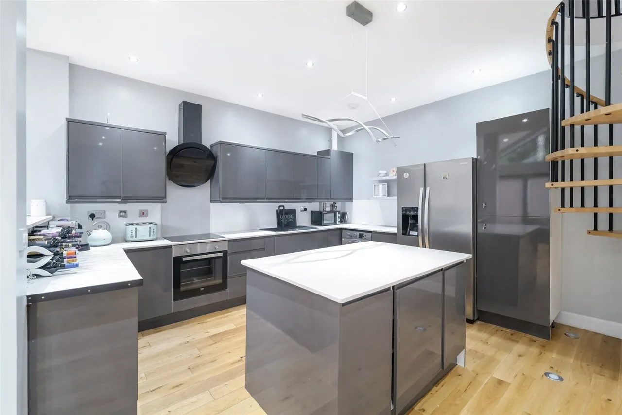 Hillend Road, Rutherglen, G73, photo 10