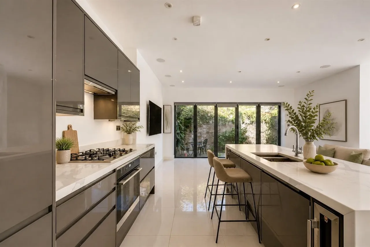 Belsize Road, Swiss Cottage, London NW6 4RD, photo 6