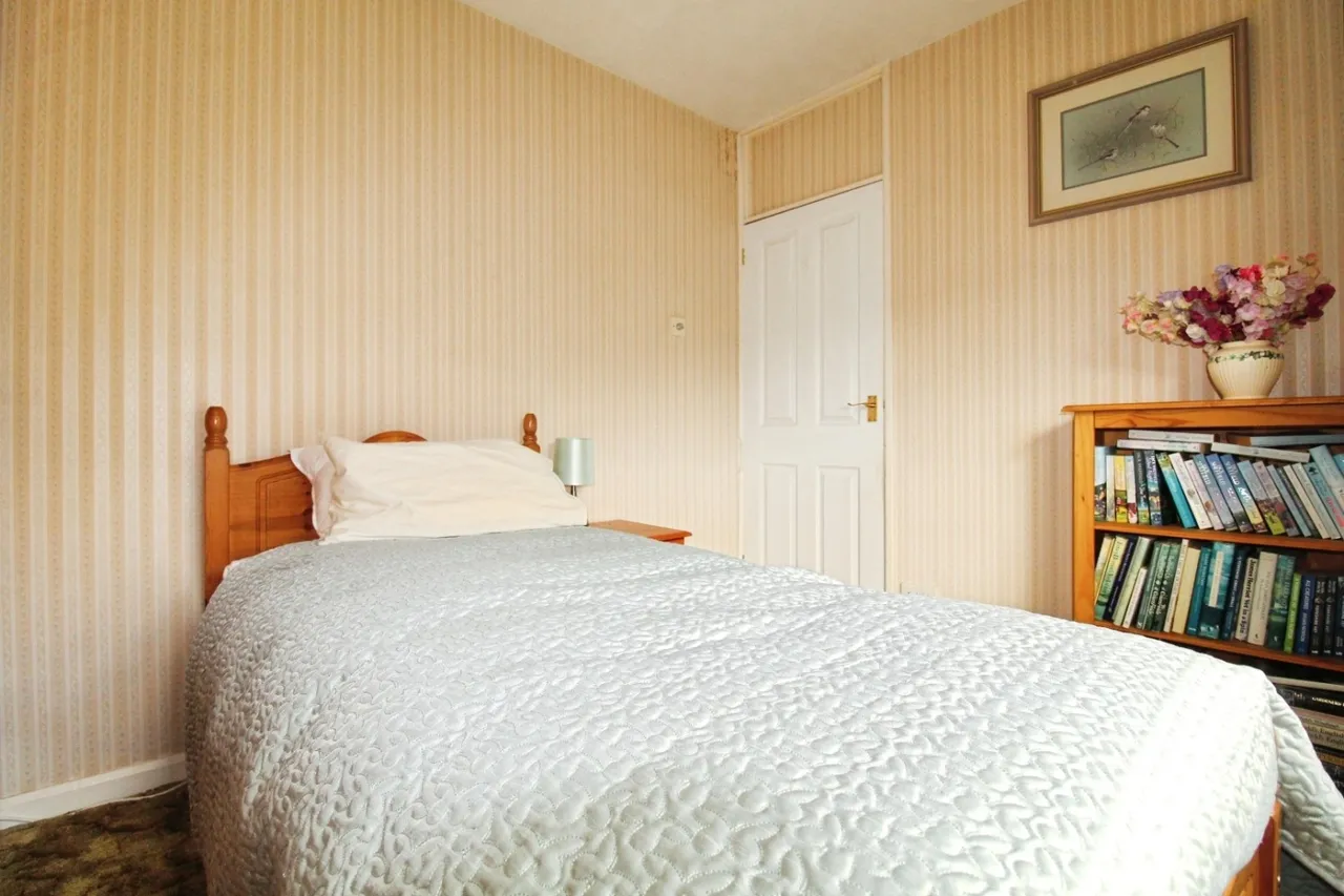 Thele Avenue, Stanstead Abbotts, SG12, photo 16