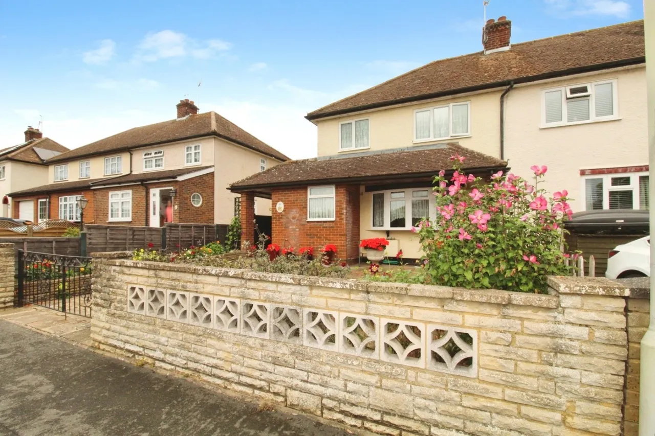 Thele Avenue, Stanstead Abbotts, SG12, photo 8
