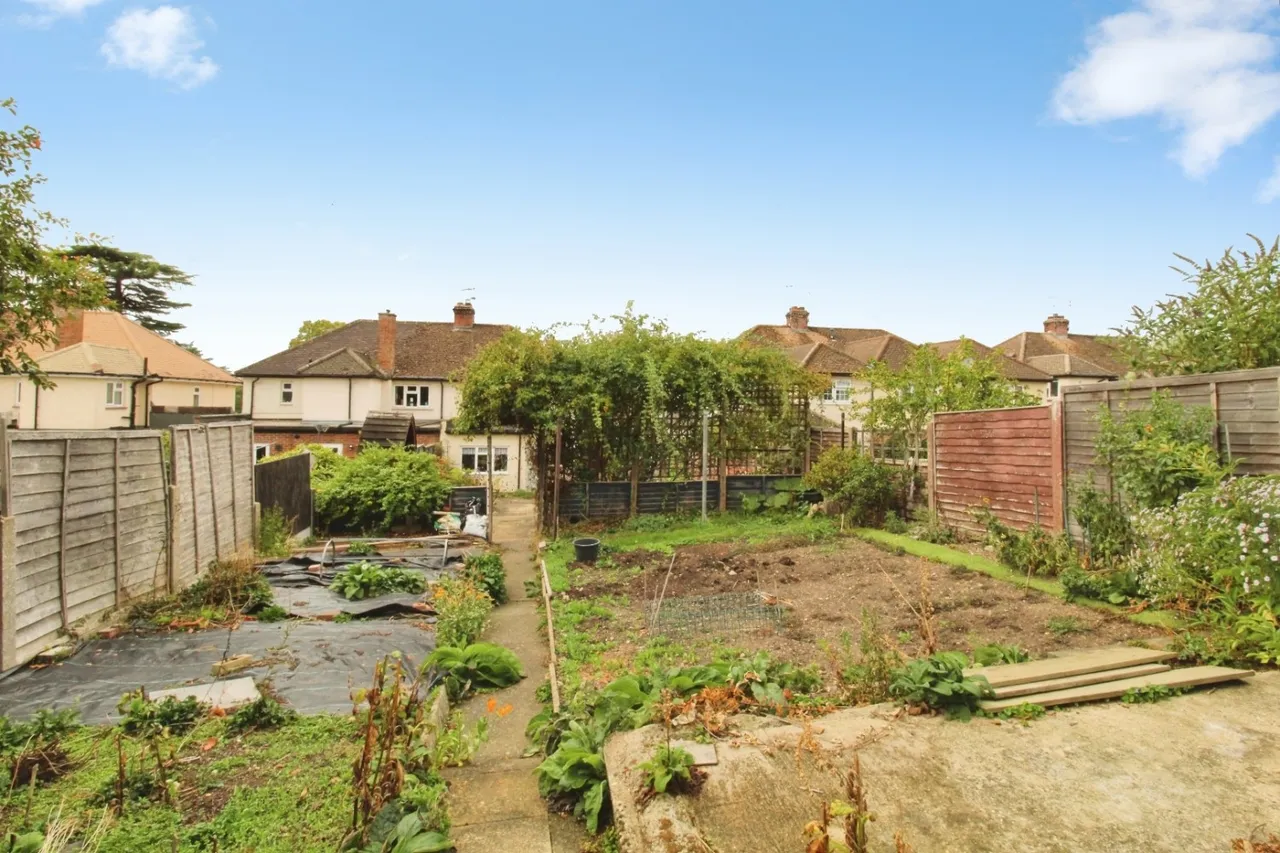 Thele Avenue, Stanstead Abbotts, SG12, photo 23