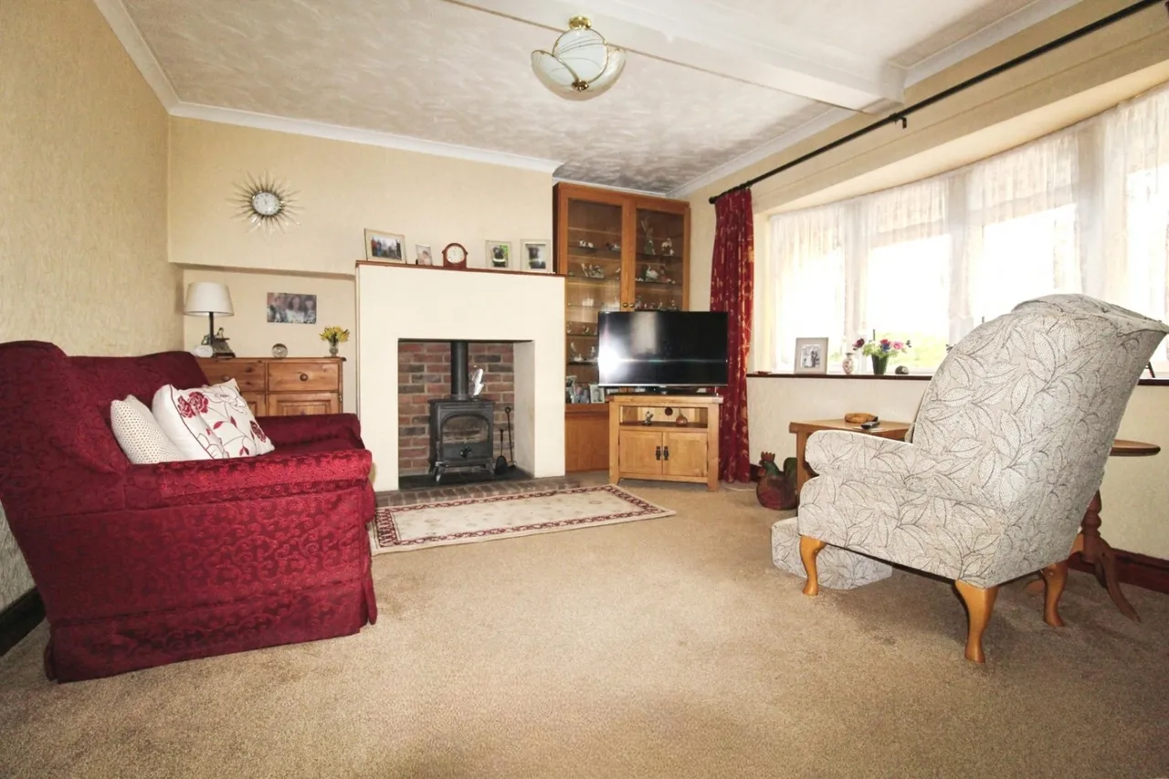Thele Avenue, Stanstead Abbotts, SG12, photo 3