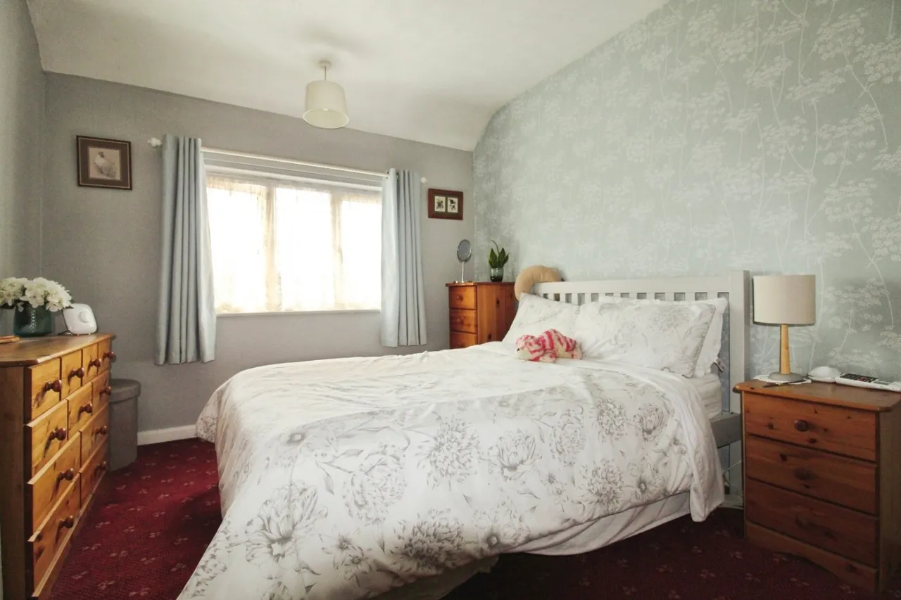 Thele Avenue, Stanstead Abbotts, SG12, photo 7