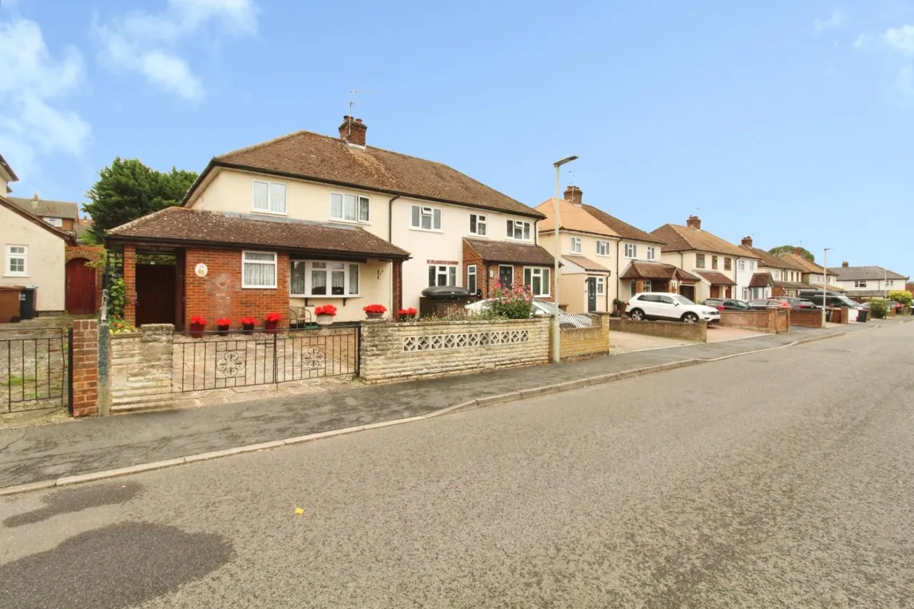 Thele Avenue, Stanstead Abbotts, SG12, photo 11
