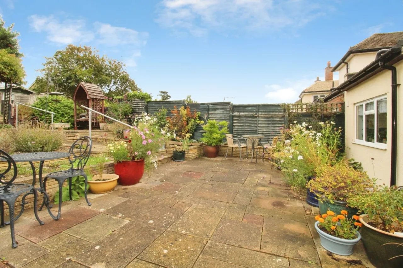 Thele Avenue, Stanstead Abbotts, SG12, photo 25