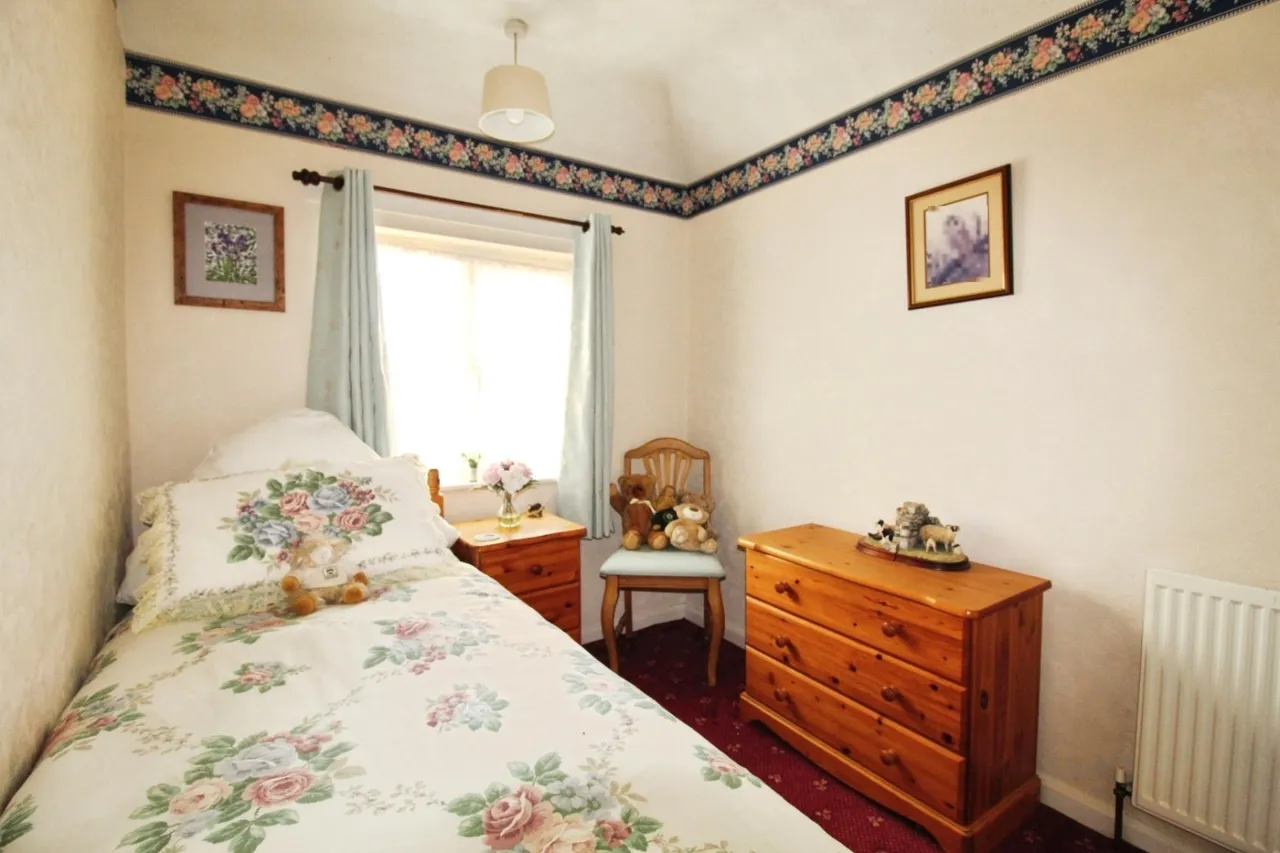Thele Avenue, Stanstead Abbotts, SG12, photo 10