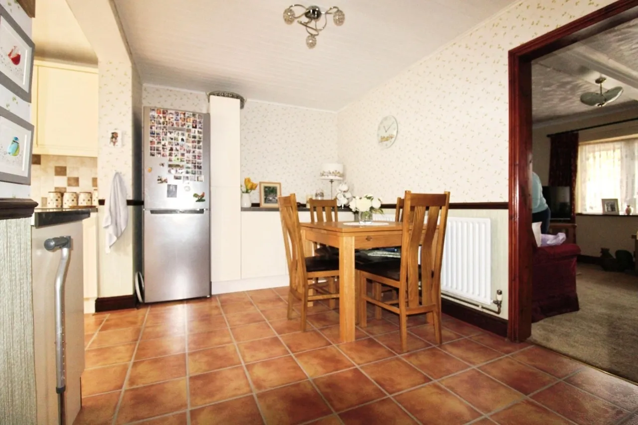Thele Avenue, Stanstead Abbotts, SG12, photo 18