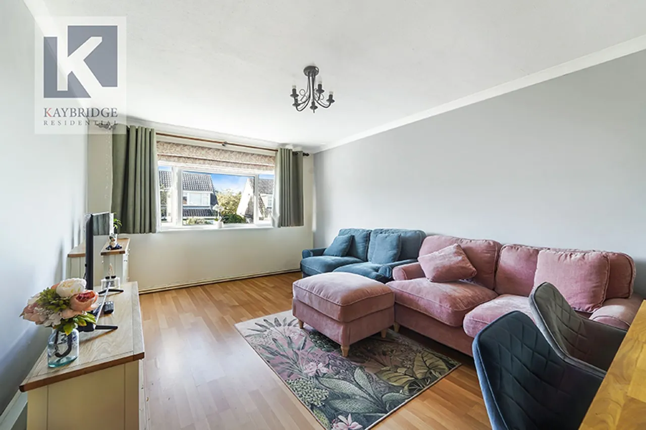 Larkspur Way, Epsom, KT19, photo 5
