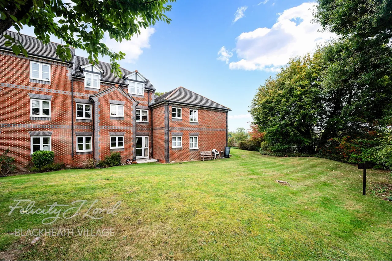 Marvels Lane, London, SE12, photo 10