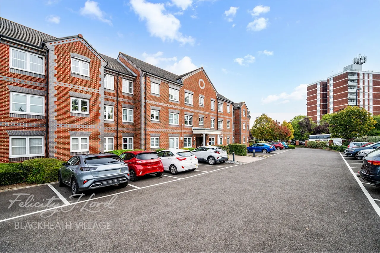 Marvels Lane, London, SE12, photo 12