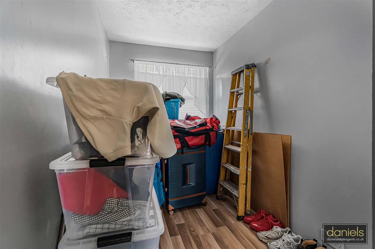 Conifer Way, Wembley, HA0, photo 7