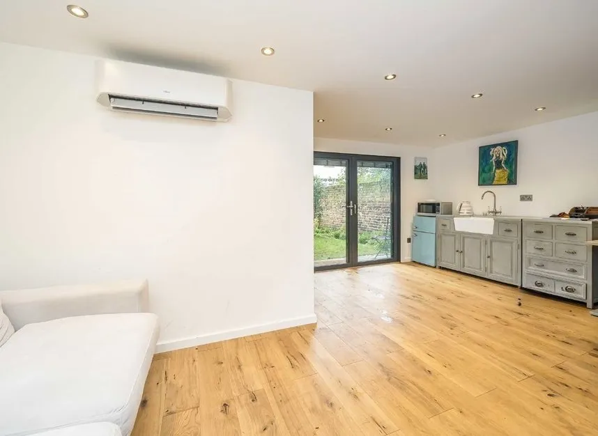 Church Street, Hampton, TW12, photo 6