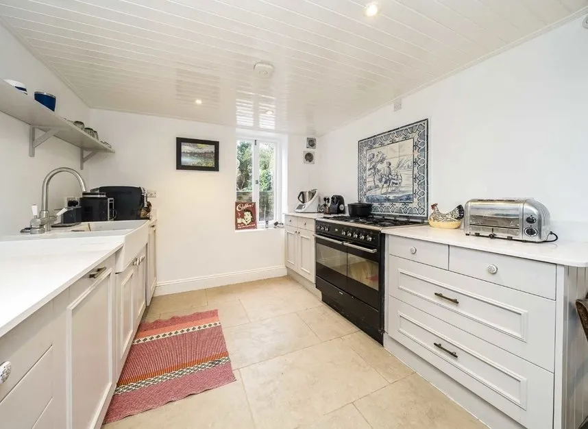 Church Street, Hampton, TW12, photo 4