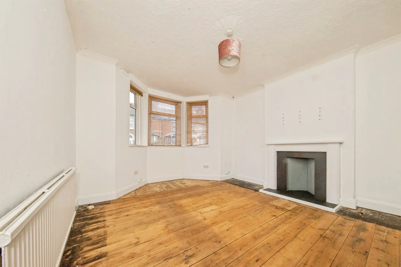 Manor Road, Harwich, CO12, photo 2