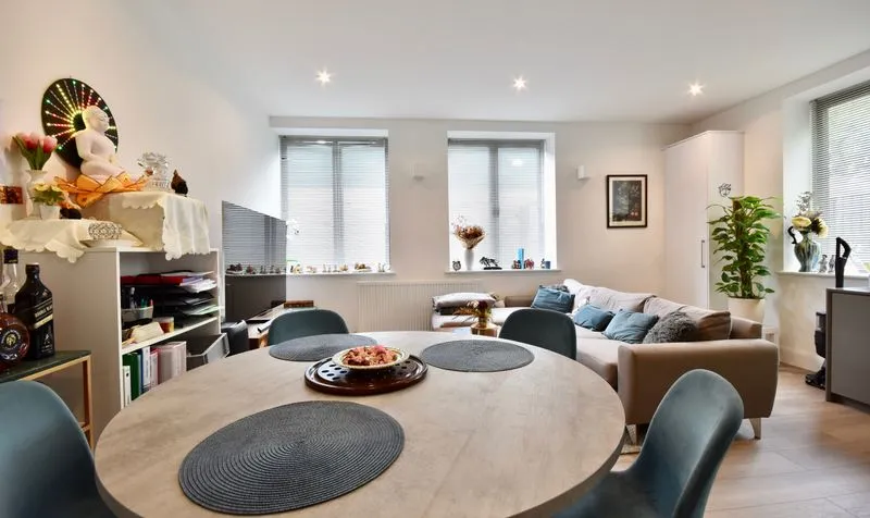 Bay Tree Avenue, Opus Court Bay Tree Avenue, KT22, photo 4