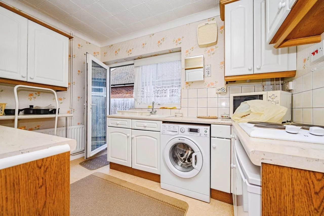 Abingdon Road, LUTON, Bedfordshire, LU4, photo 7