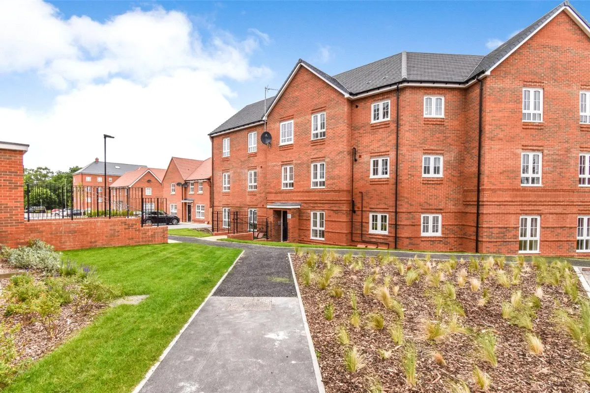 Dempsey Road, Wellesley, Aldershot, GU11 4DN, photo 6