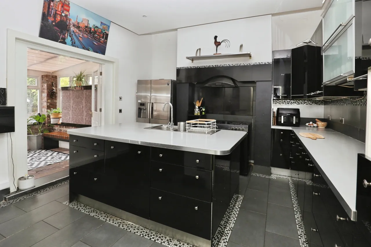 Greenfield Road, Liverpool, L13, photo 2