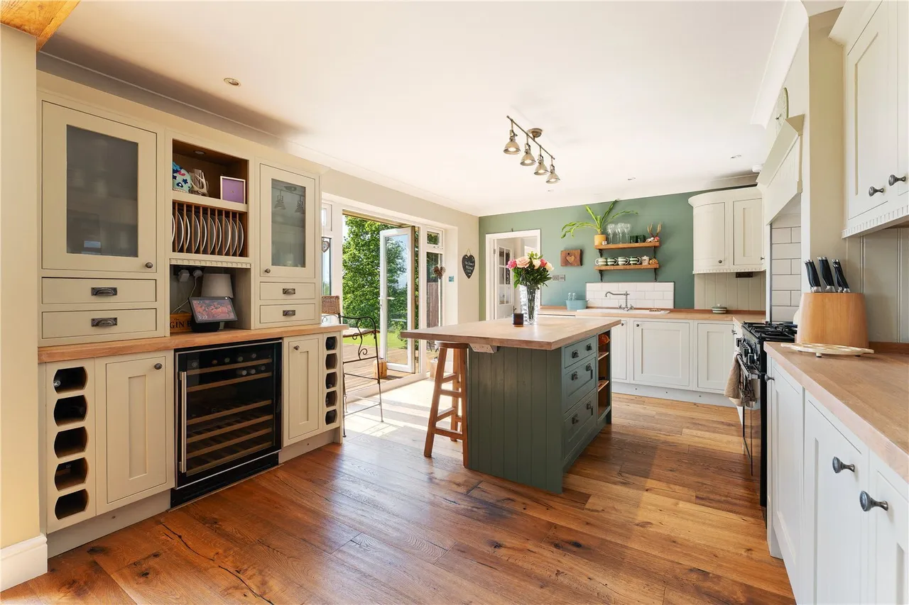 North Gorley, Fordingbridge, SP6, photo 23
