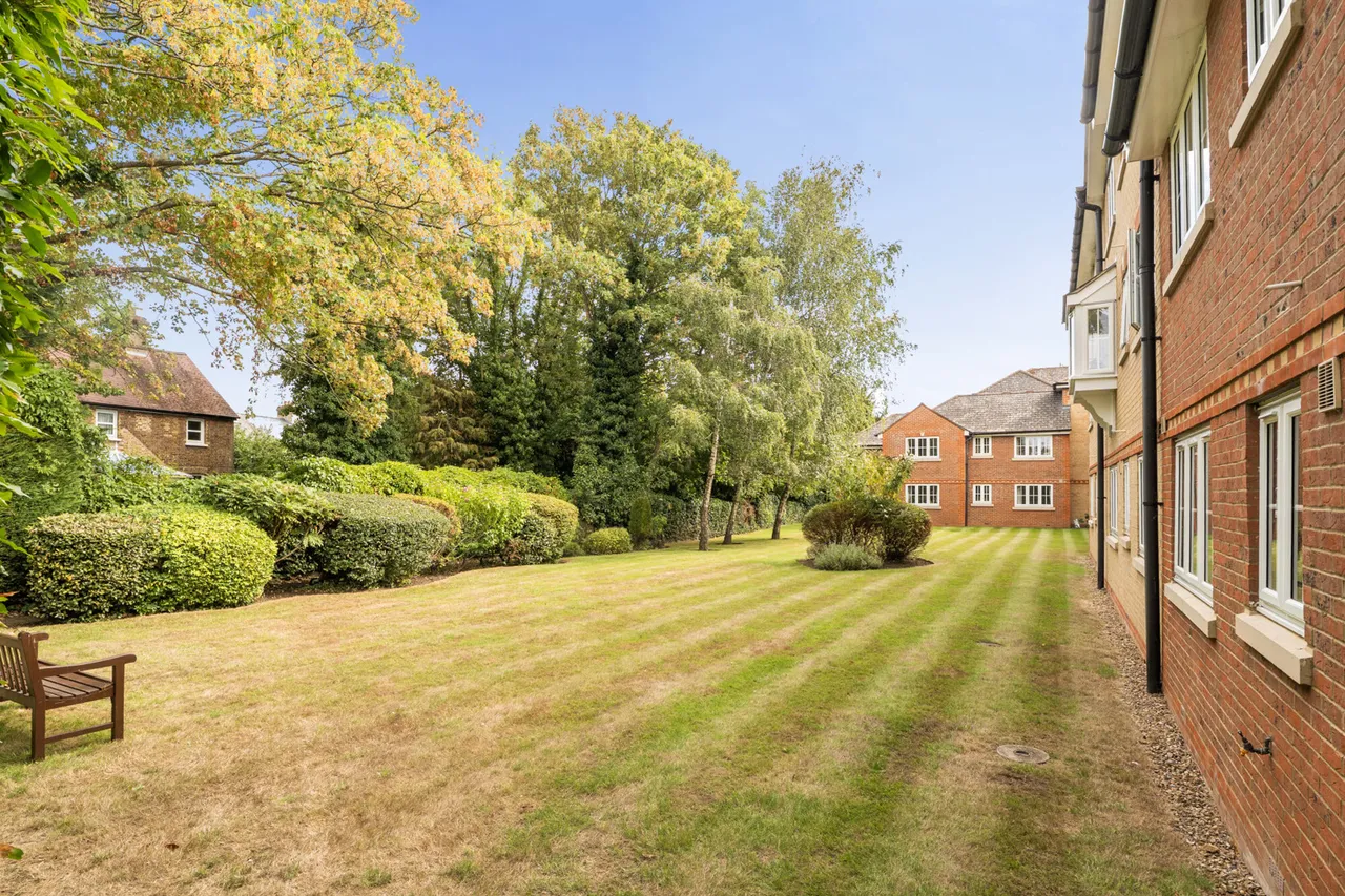 High Street, Rickmansworth, WD3, photo 9