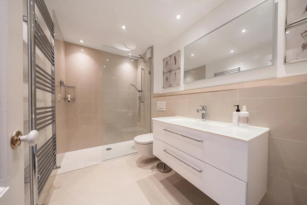 London Road, Sunninghill, SL5, photo 13
