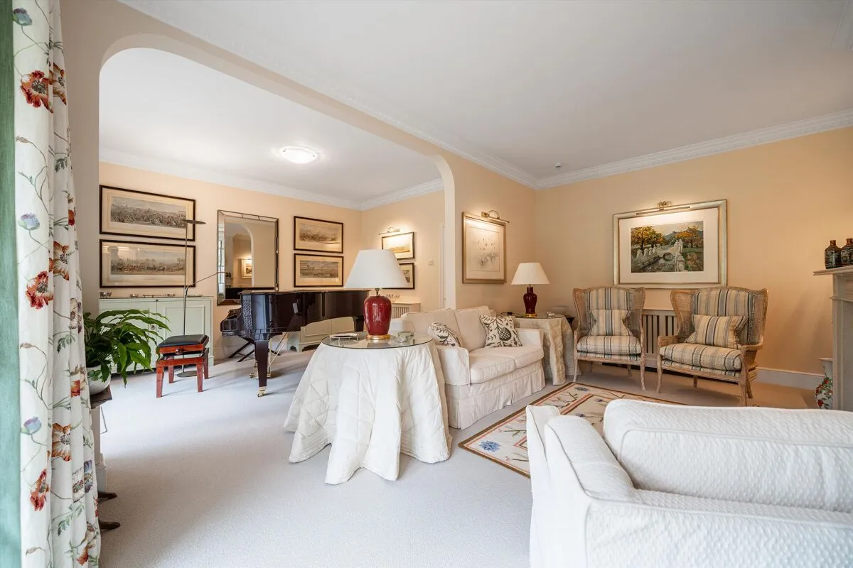 London Road, Sunninghill, SL5, photo 3