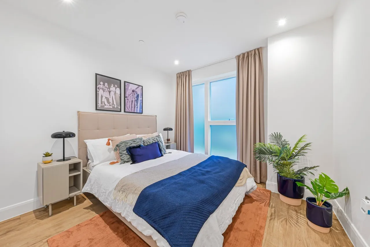 Sanday Drive, London, NW9, photo 10